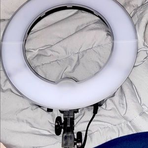 Ring light